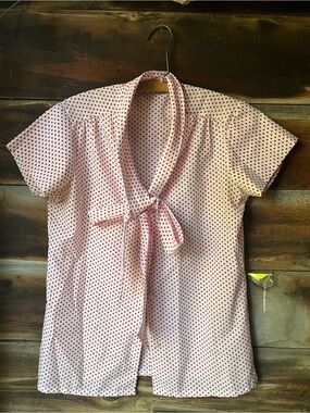 Vintage red and white polka dot pussybow blouse, short-sleeved, Lady Holiday